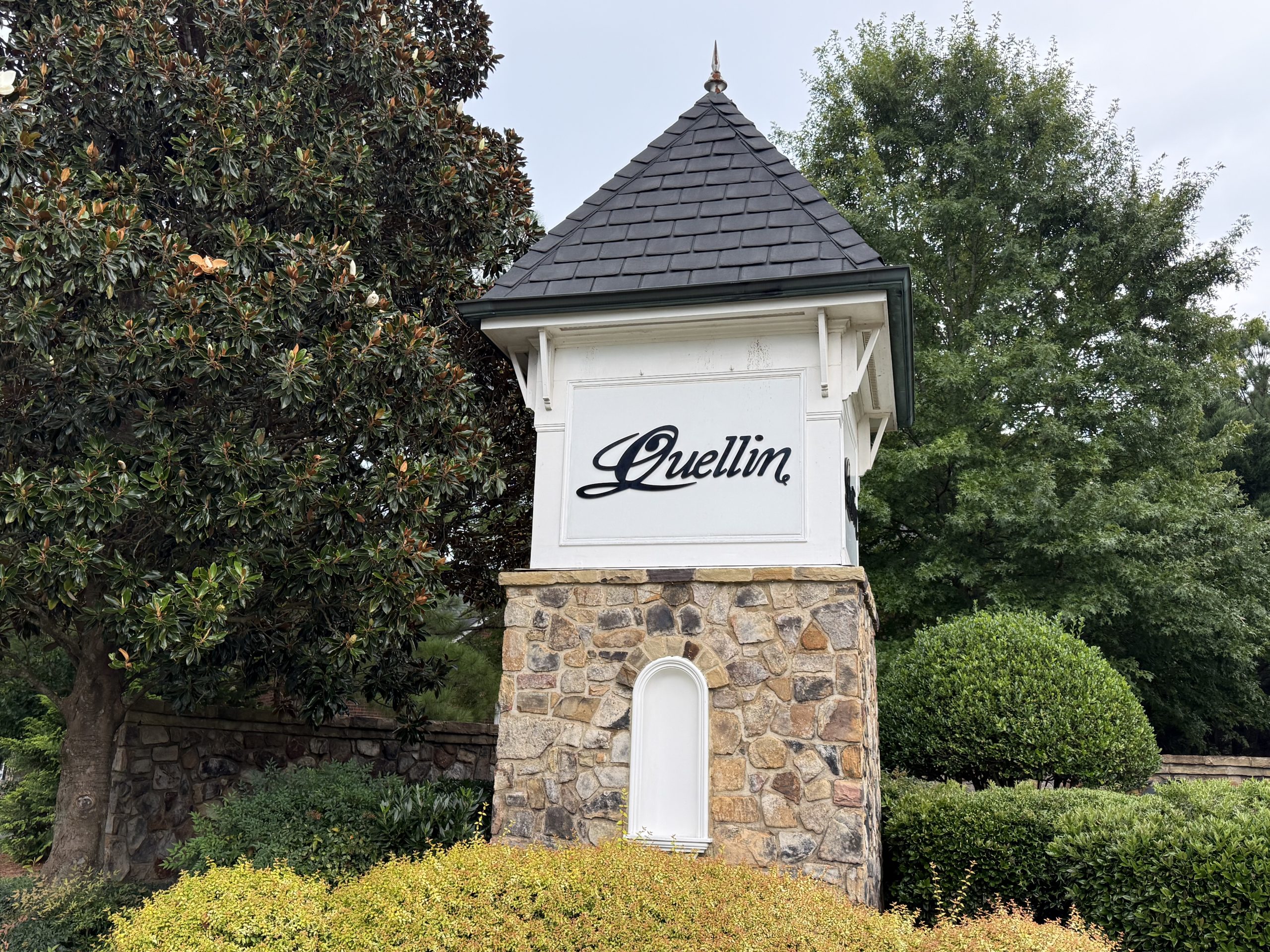 Quellin neighborhood entrance in Waxhaw, NC